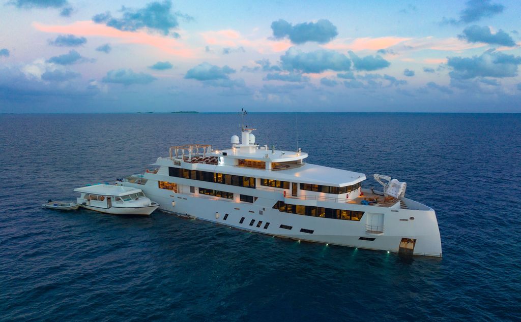 bateau white pearl